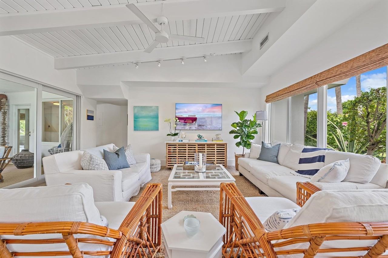 145 Beacon Ln - Photo 2 of 43