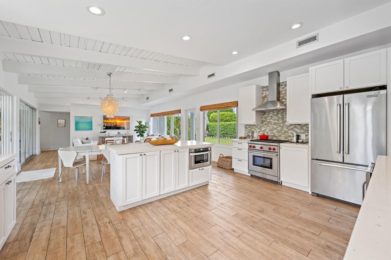 145 Beacon Ln - Photo 6 of 43