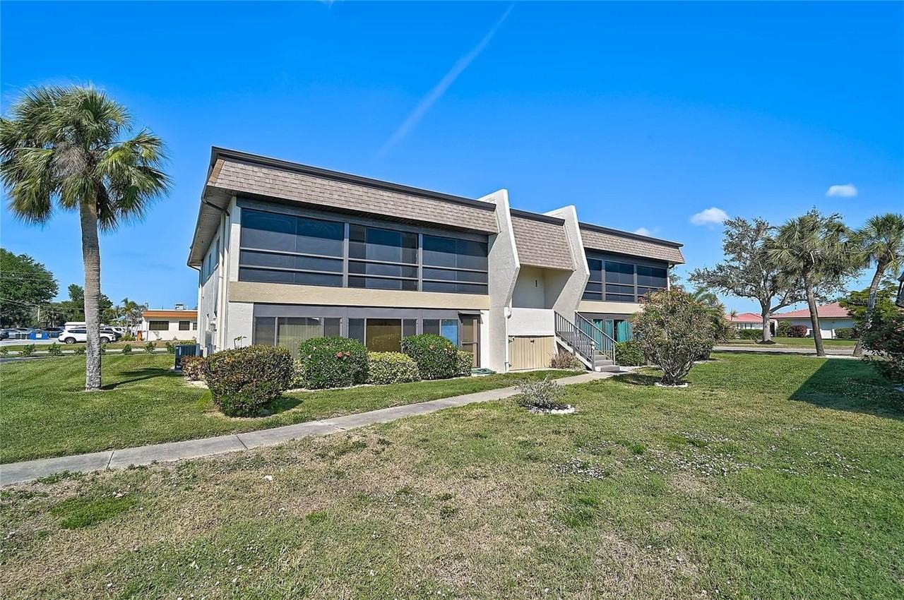 1697 Northampton St #1699D - Photo 3 of 37