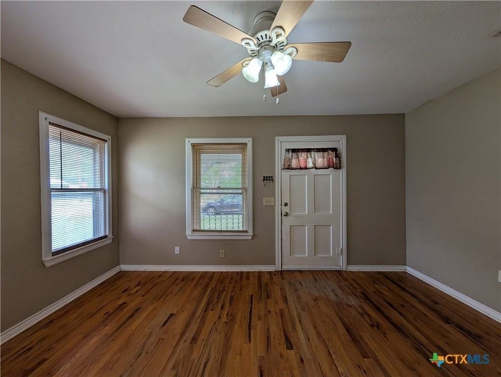 1185 W Mill St - Photo 7 of 46