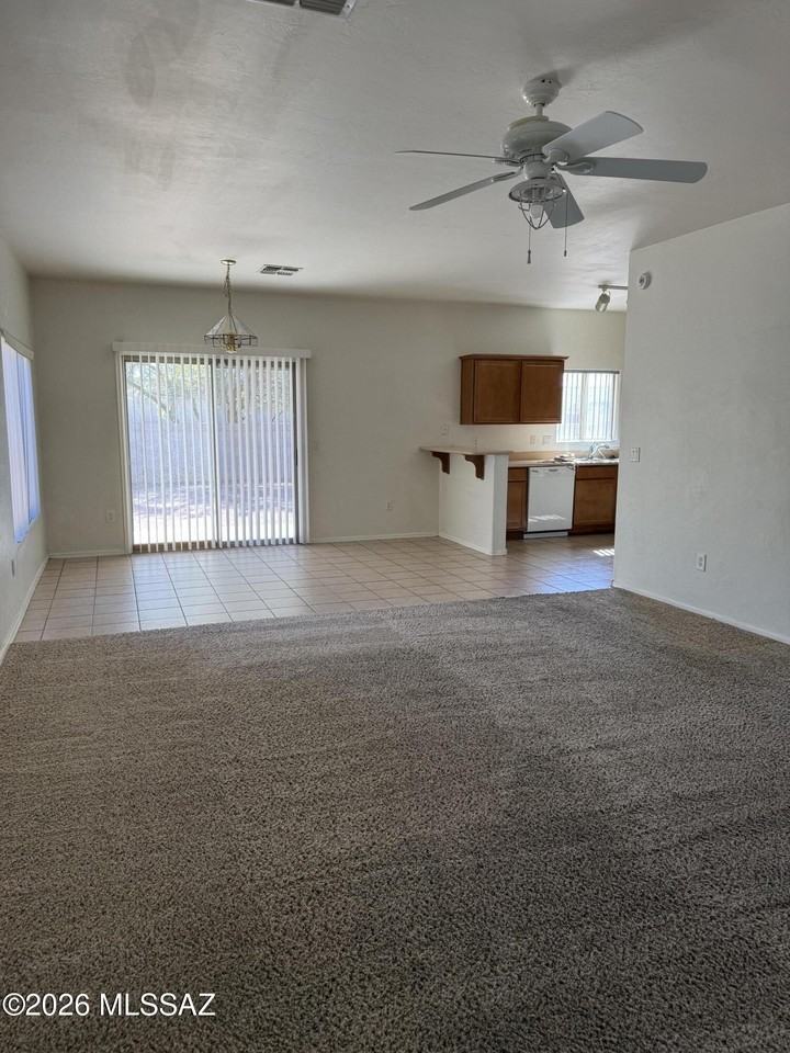 3704 E Drexel Manor Stra - Photo 3 of 12