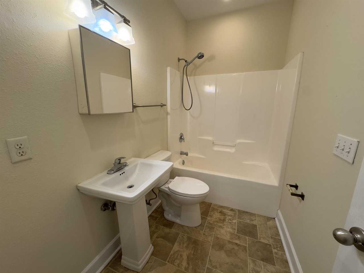1846 Belle Vue Way Apt 2 #2 - Photo 6 of 15