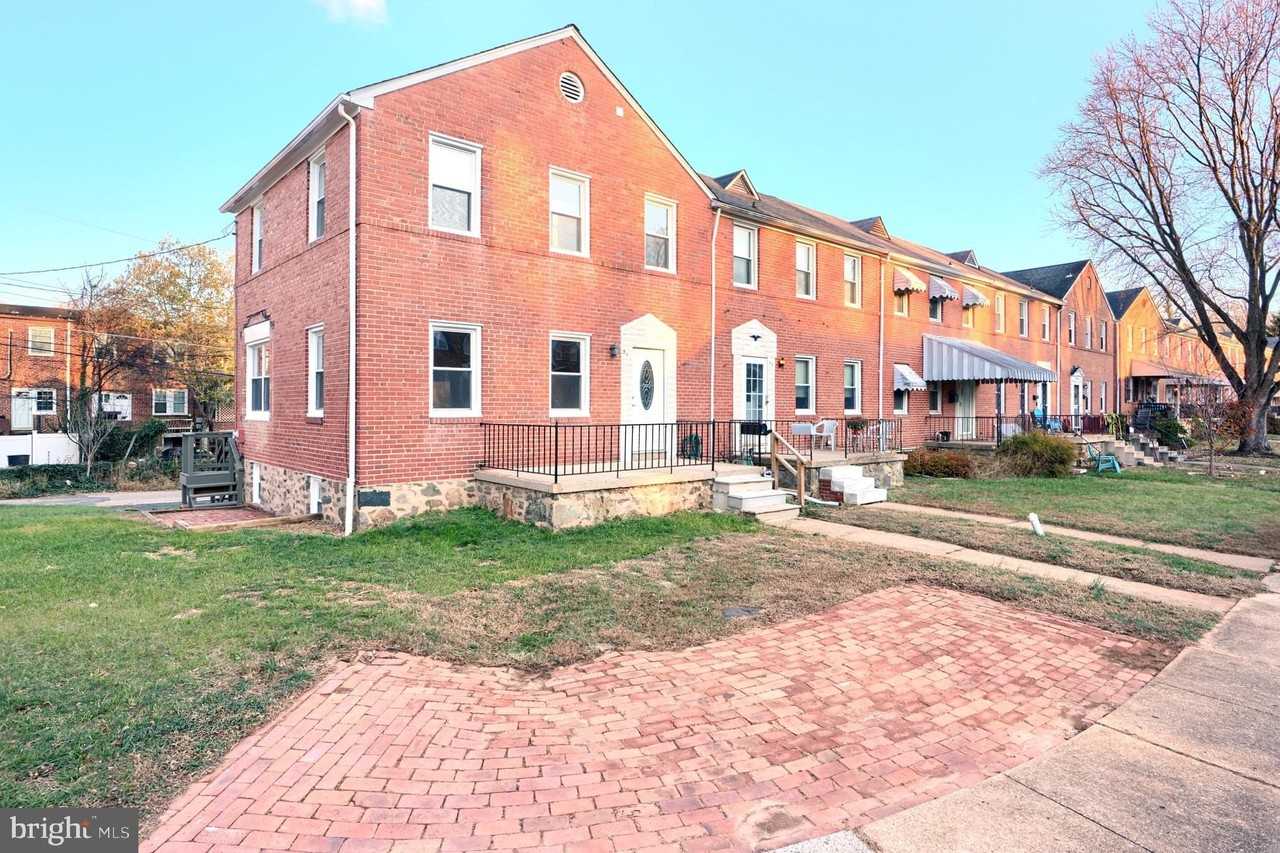 51 Briarwood Rd - Photo 2 of 25