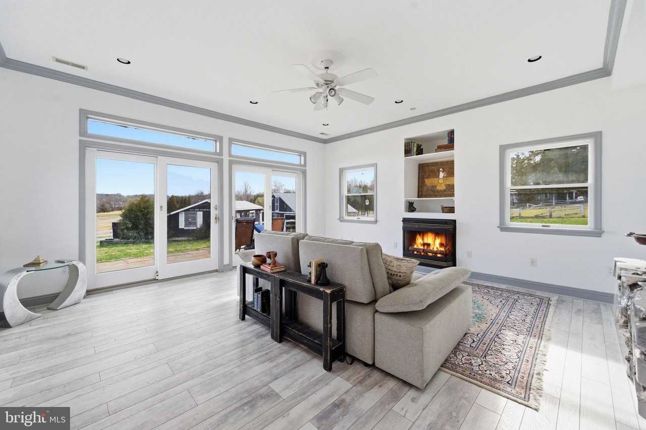 11641 Glen Rd - Photo 2 of 40