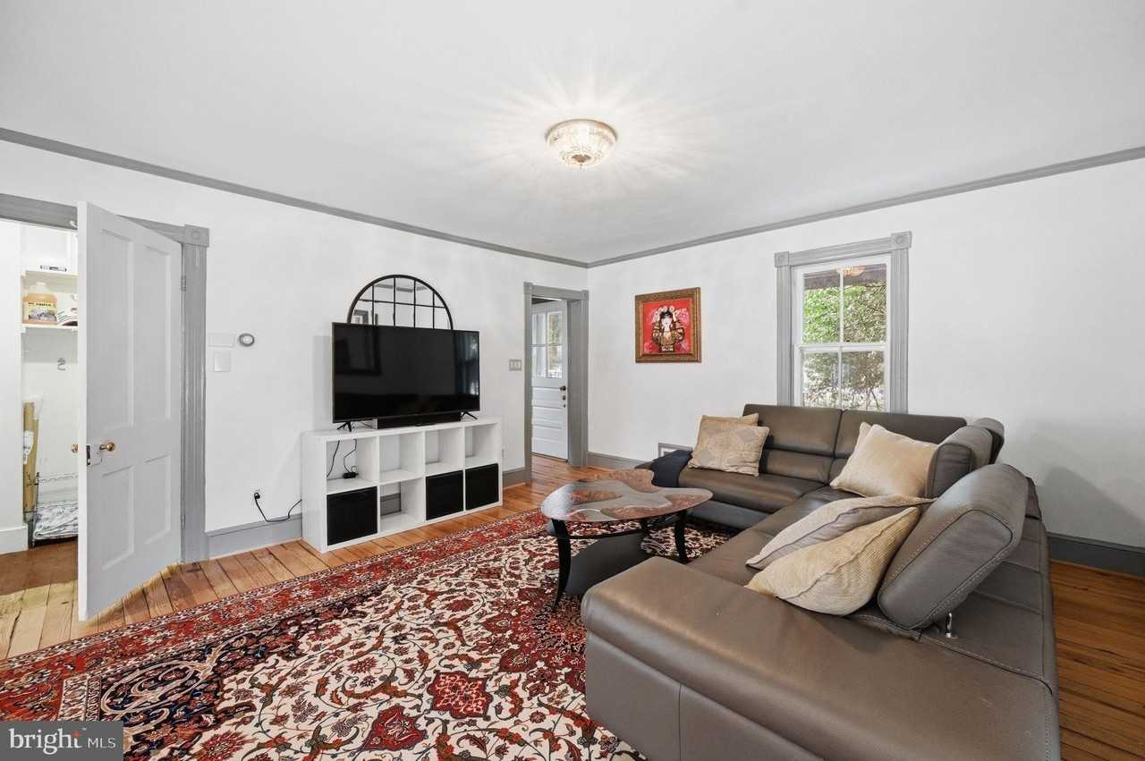 11641 Glen Rd - Photo 7 of 40