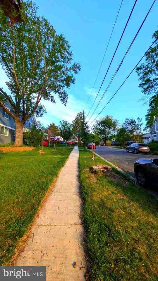 2709 Navarre Dr - Photo 2 of 28