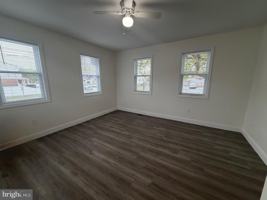 featured image of 196 N Broadway #6