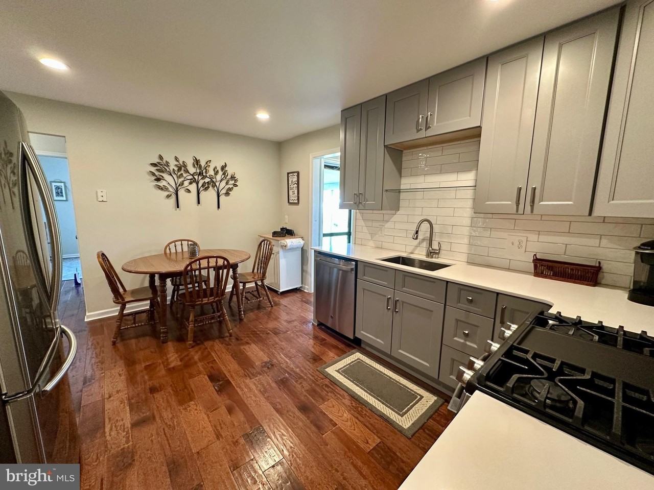 545-A Nemoral St - Photo 4 of 12