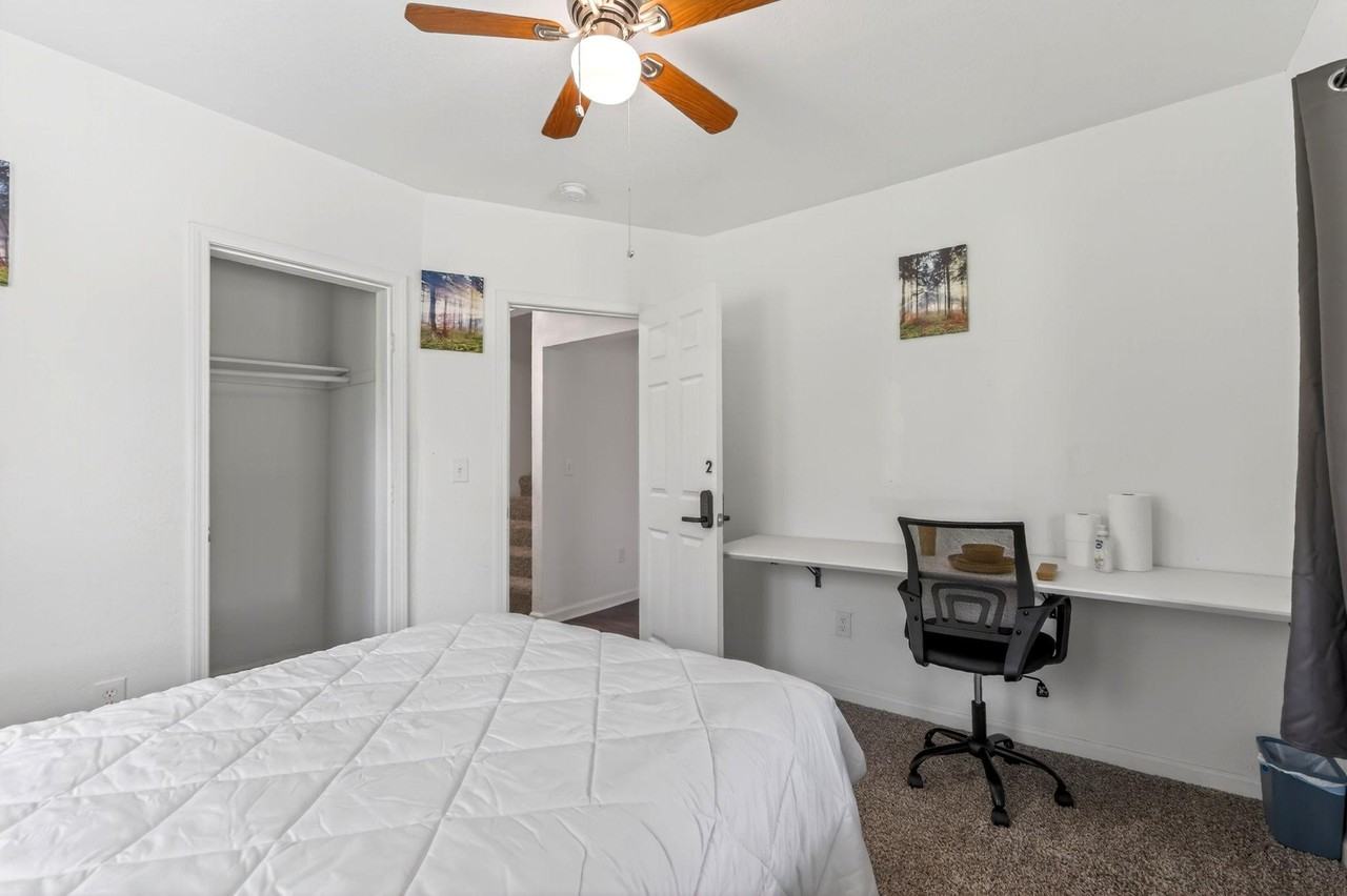 Glendale Ave - Photo 5 of 20