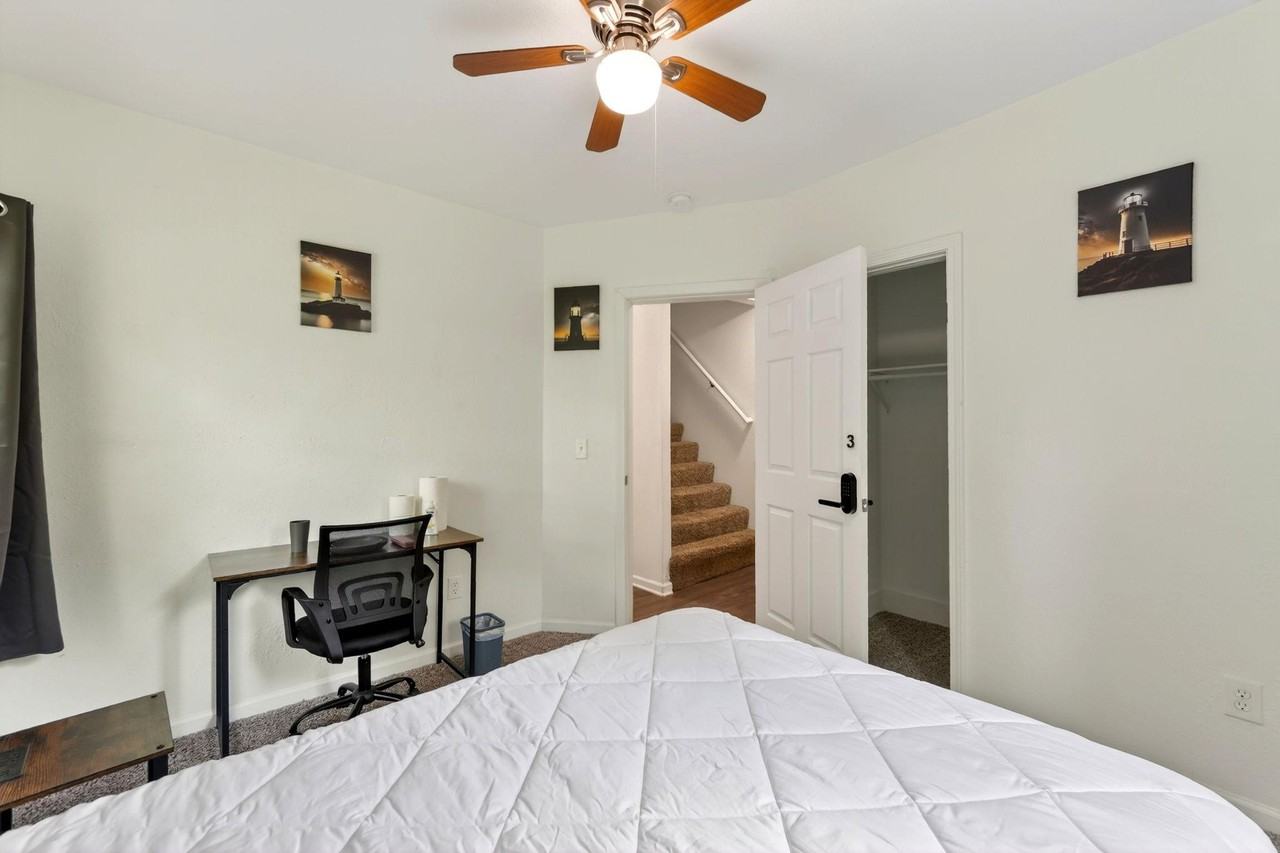 Glendale Ave - Photo 6 of 20