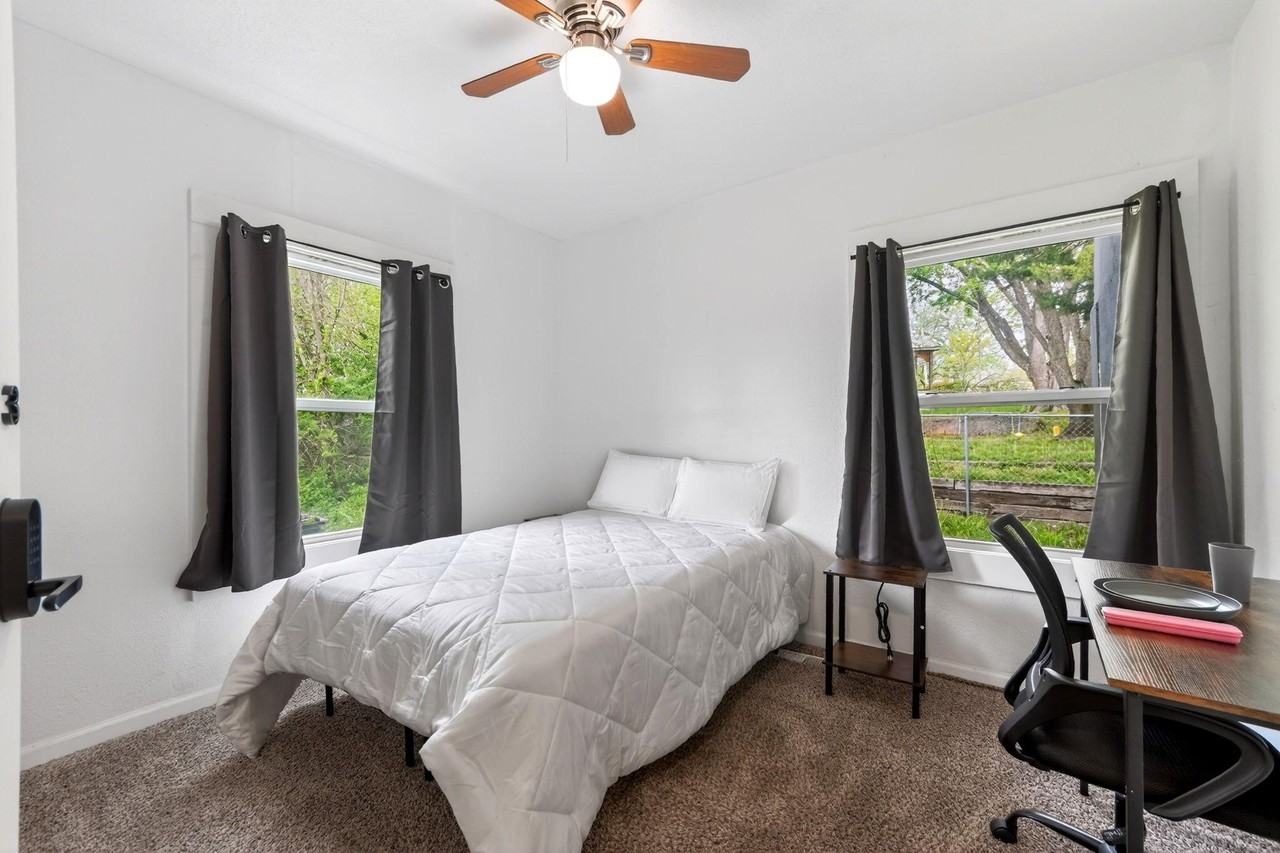 Glendale Ave - Photo 7 of 20