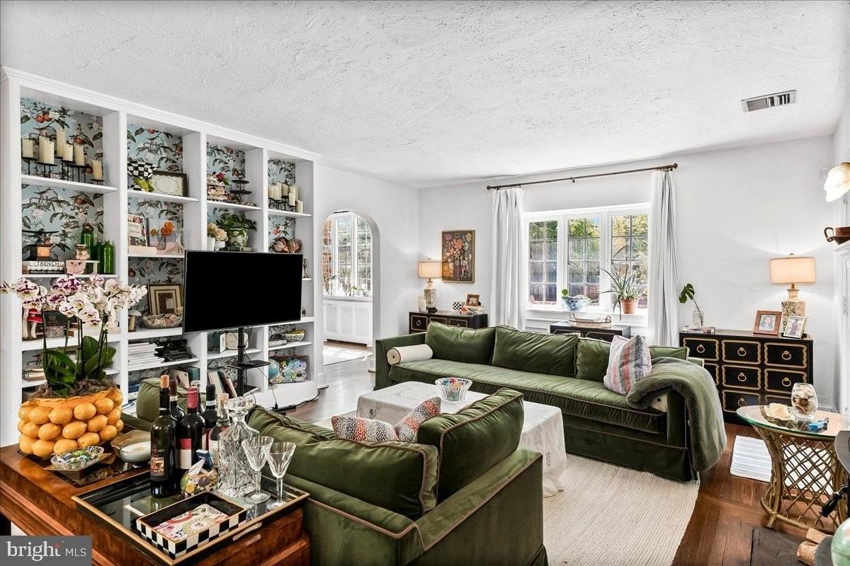 1222 W Wynnewood Rd - Photo 7 of 41