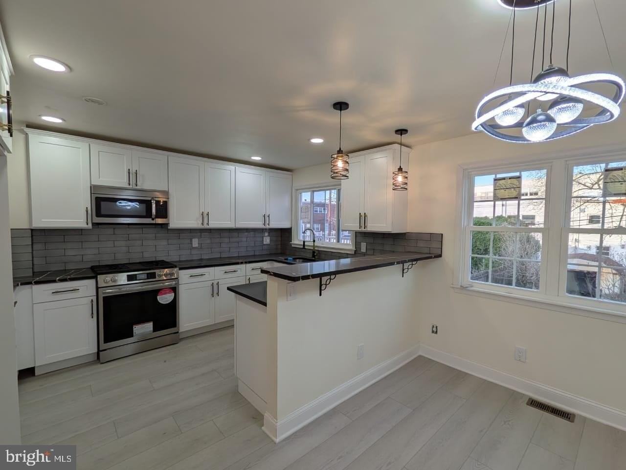 3707 Academy Rd - Photo 2 of 15