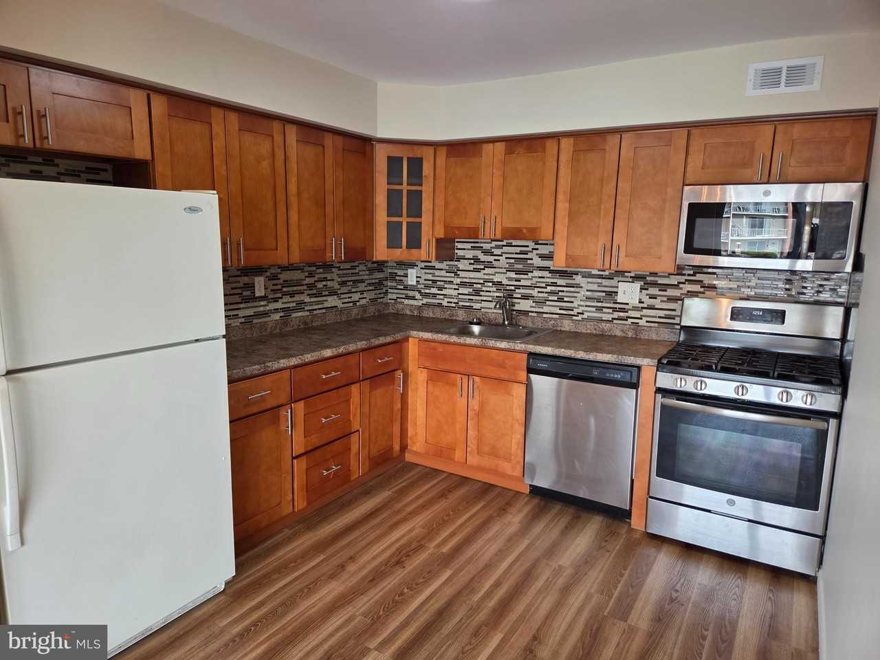 813 Red Lion Rd #C11 - Photo 7 of 19