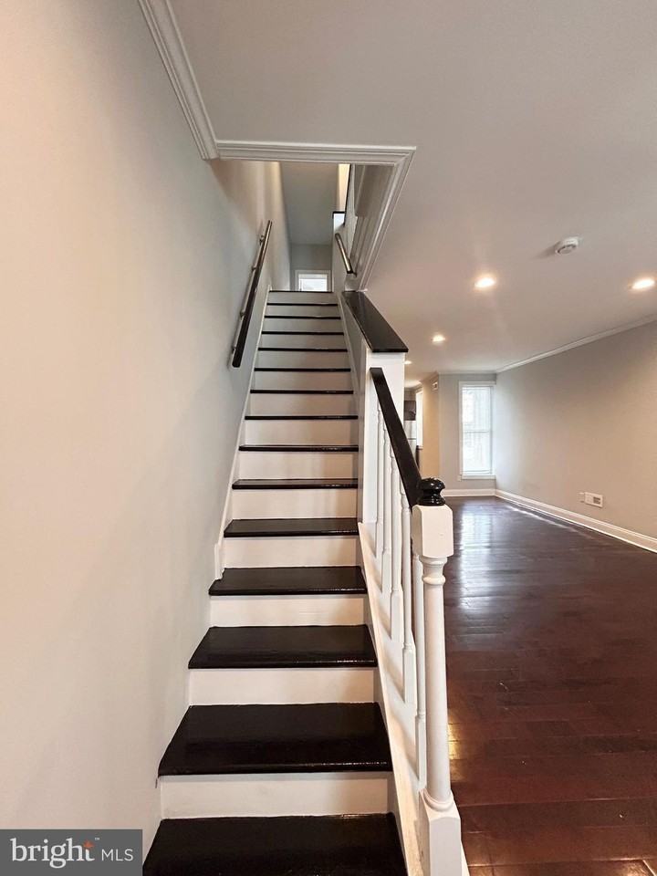 6223 Hazel Ave - Photo 7 of 23