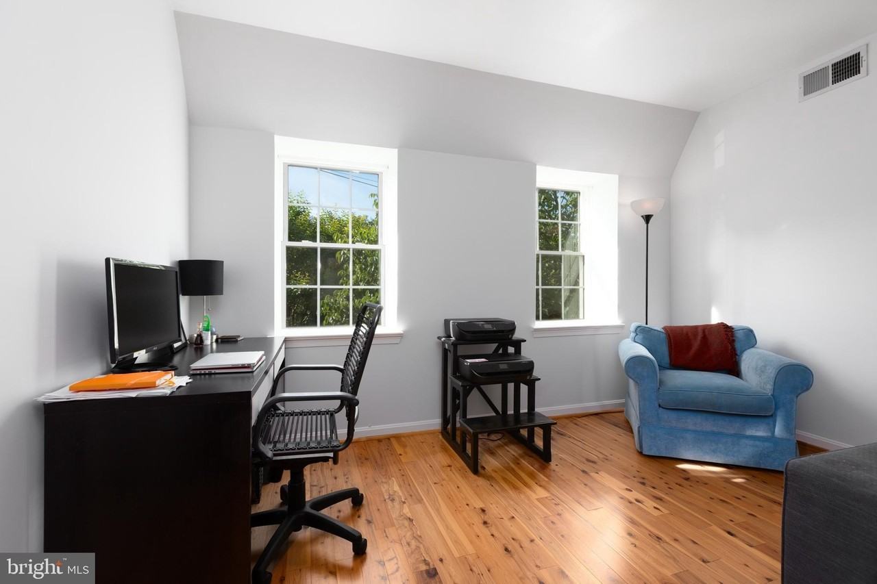 1900 Key Blvd #464 - Photo 5 of 21