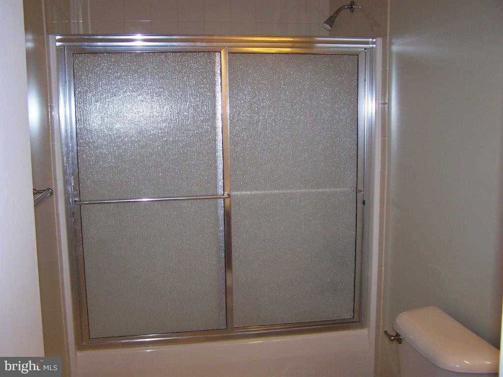 151-9 Brookland Ter #9 - Photo 4 of 9