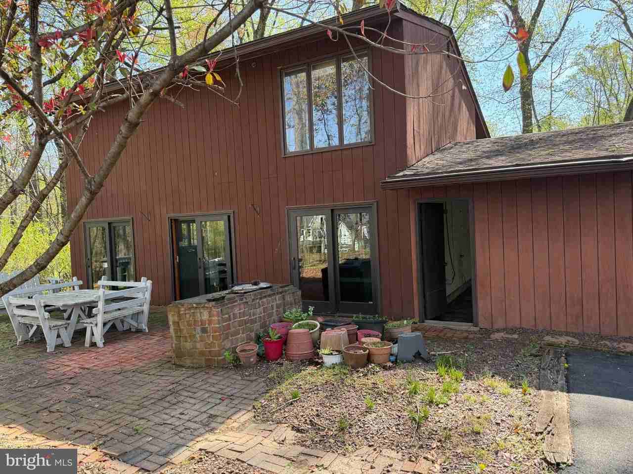 11627 Pine Tree Dr - Photo 2 of 7