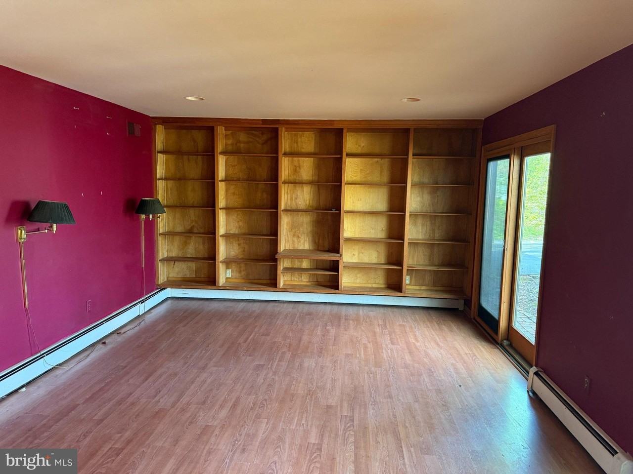 11627 Pine Tree Dr - Photo 4 of 7