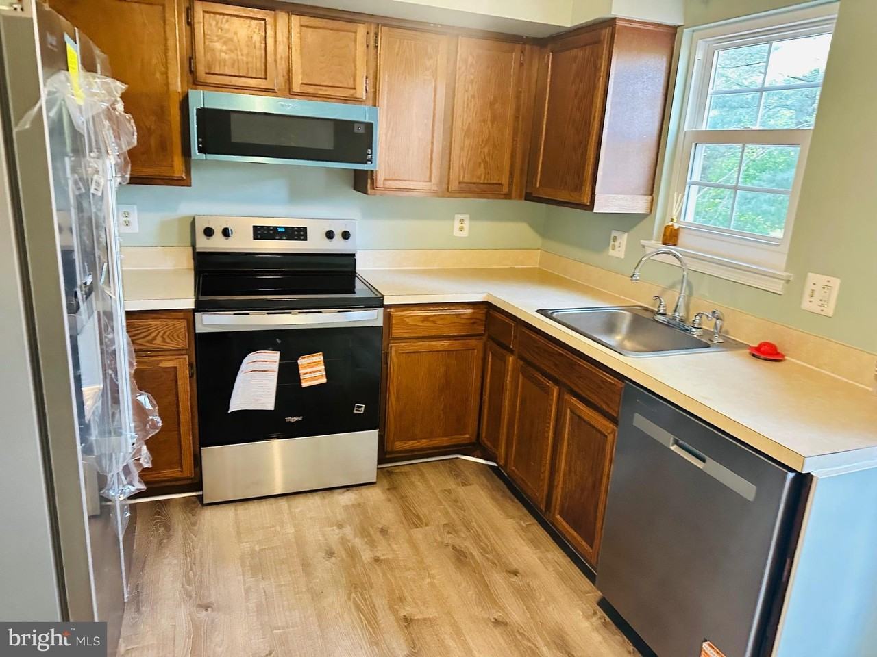 22 Alden Ct - Photo 4 of 34