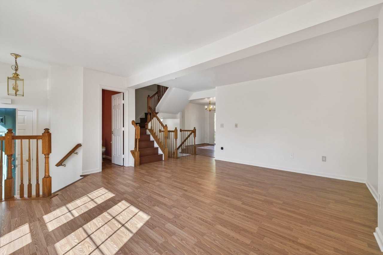 9274 Caladium Dr - Photo 5 of 26