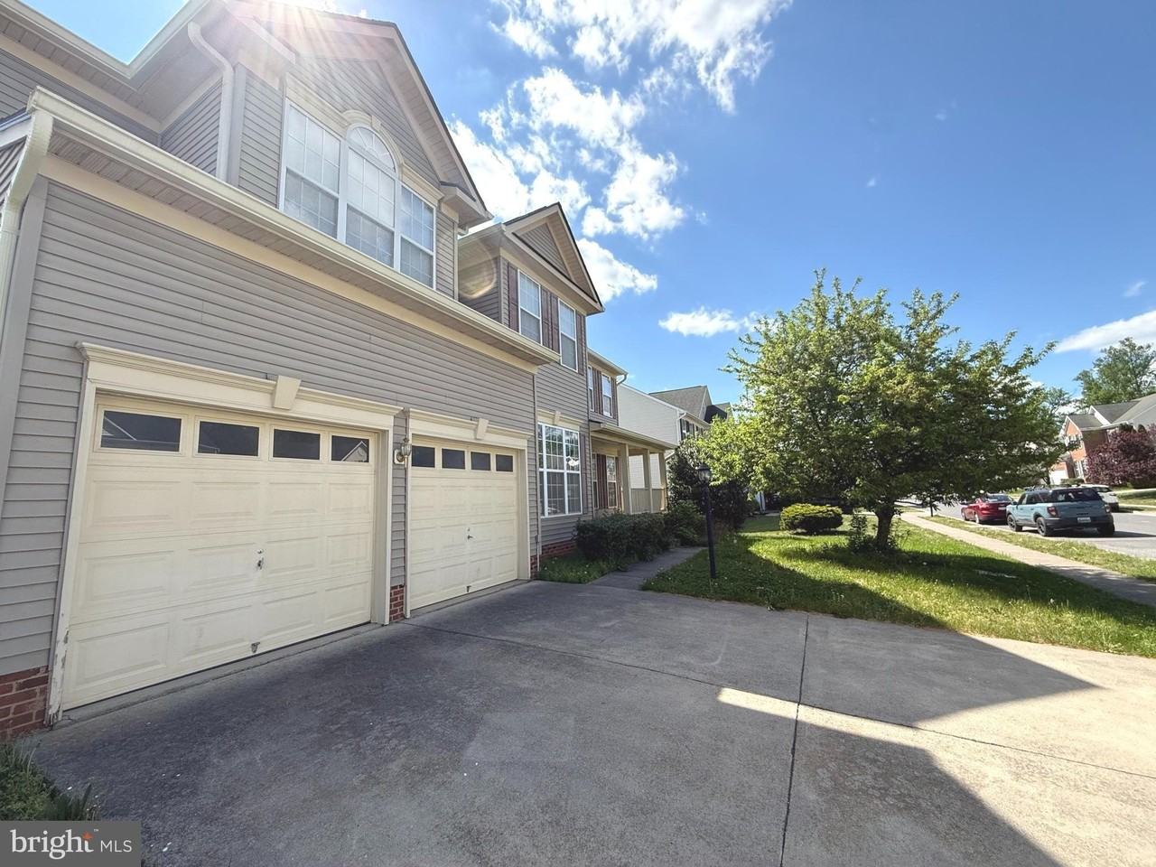 332 Rubens Cir - Photo 3 of 5