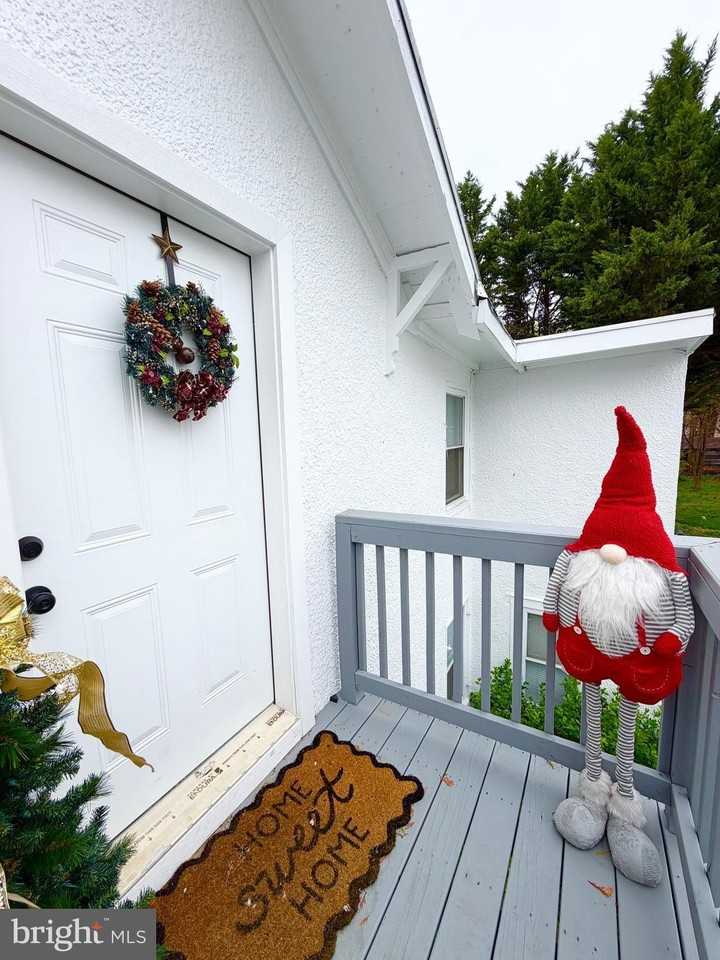 400 E Liberty St #B - Photo 2 of 32