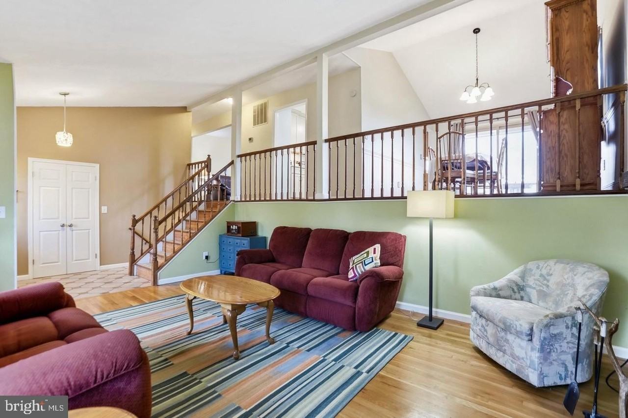 4708 SUMMIT Road - Photo 4 of 33