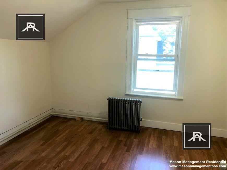 84 Empire St - Photo 3 of 10