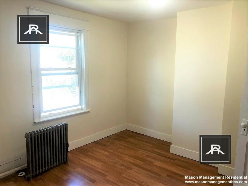 84 Empire St - Photo 7 of 10