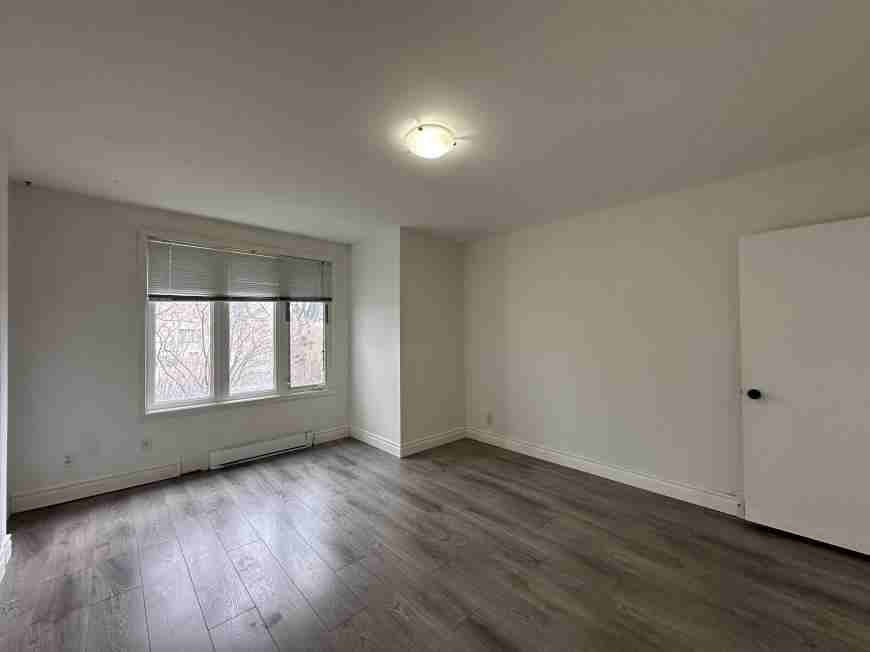 380 Phillip Murray Ave - Photo 4 of 10