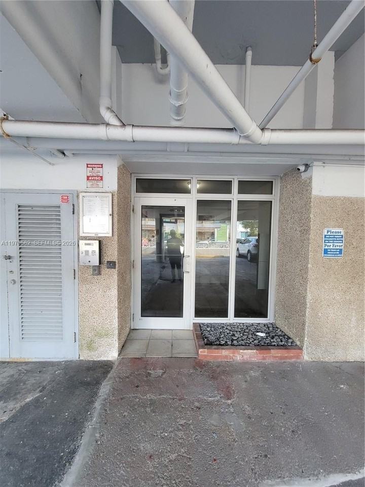 8000 Harding Ave #7A - Photo 3 of 8