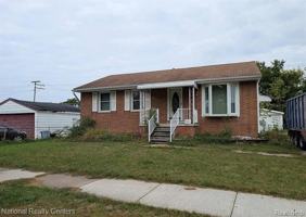 featured image of 263 N Walnut St