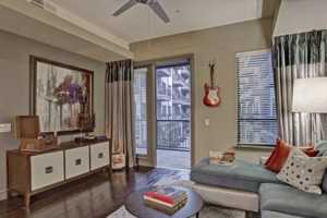 featured image of 3201 Esperanza Xing