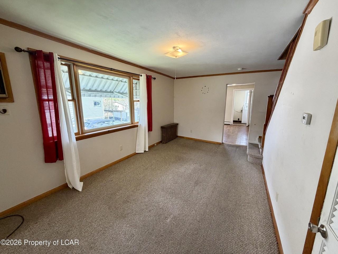 33 Warner St - Photo 3 of 14