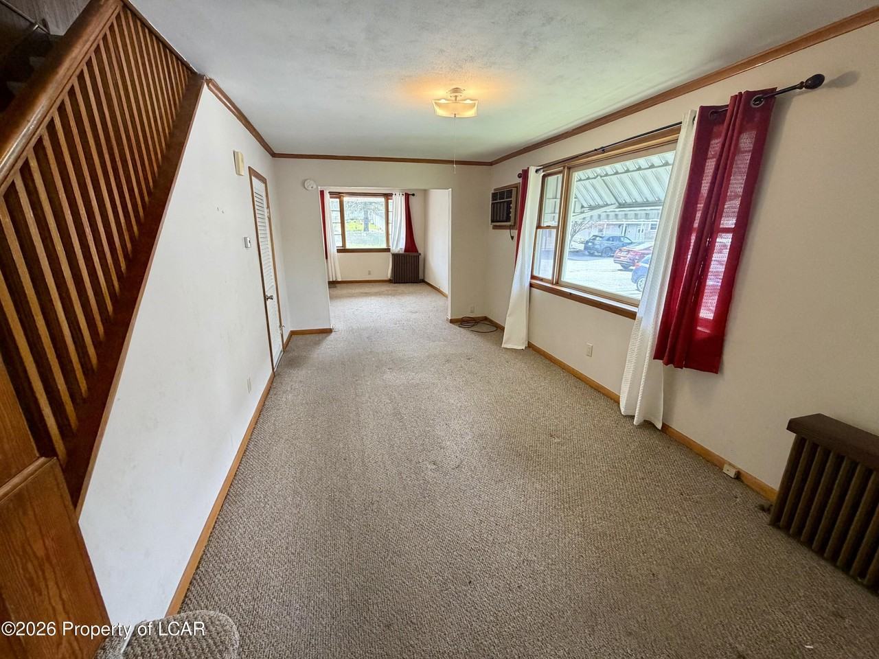 33 Warner St - Photo 4 of 14