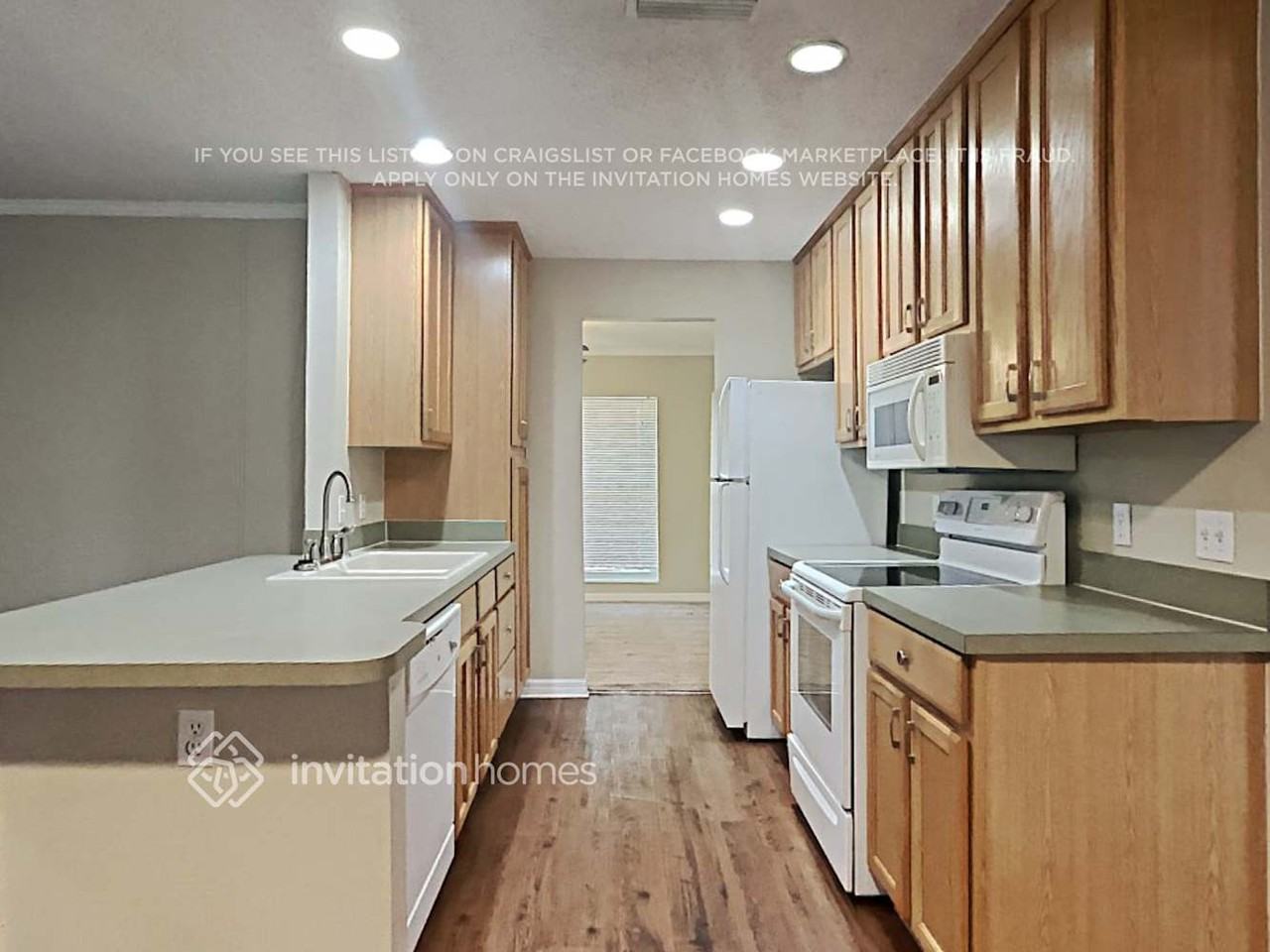 1223 Lornewood Dr - Photo 5 of 19