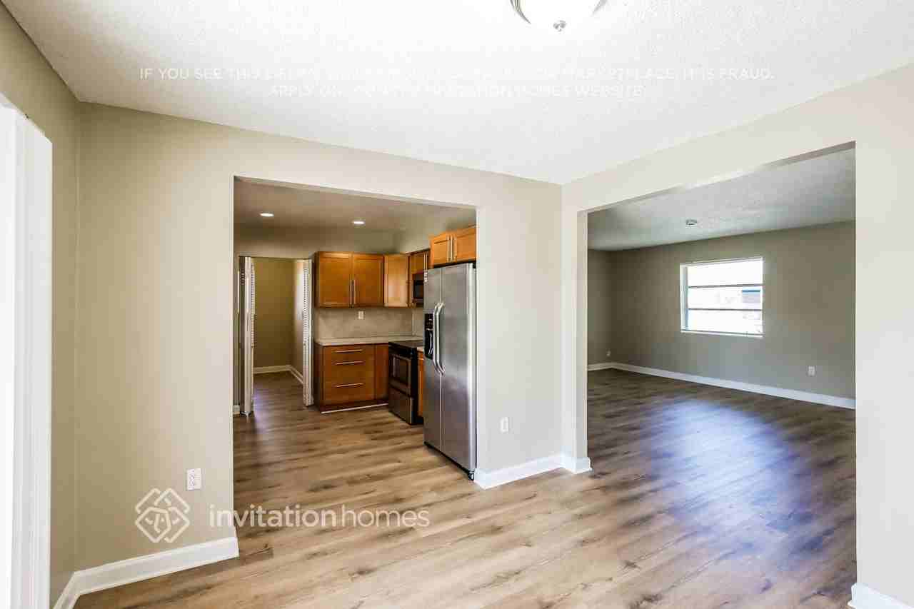 3010 Sw 97th Ct - Photo 6 of 17