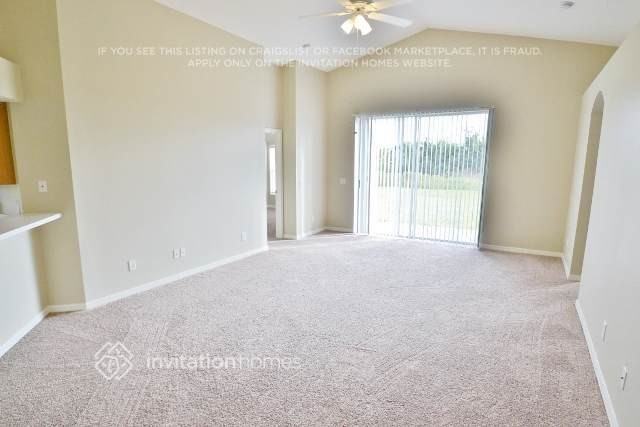 13464 Fladgate Mark Dr - Photo 2 of 10