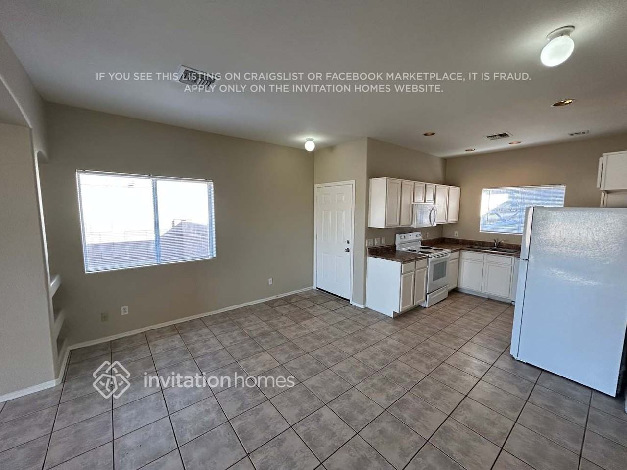3102 E Roeser Rd - Photo 5 of 15