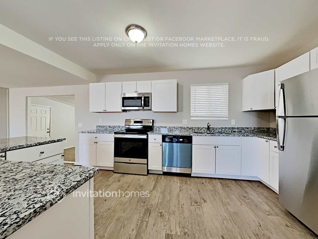 13581 Sheridan Blvd - Photo 7 of 19