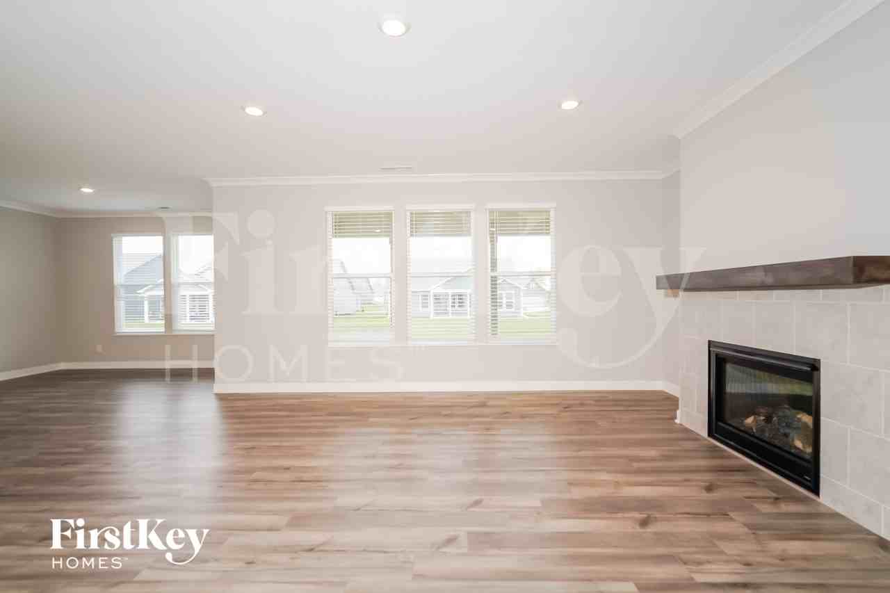 3602 Chalmers Dr - Photo 4 of 15