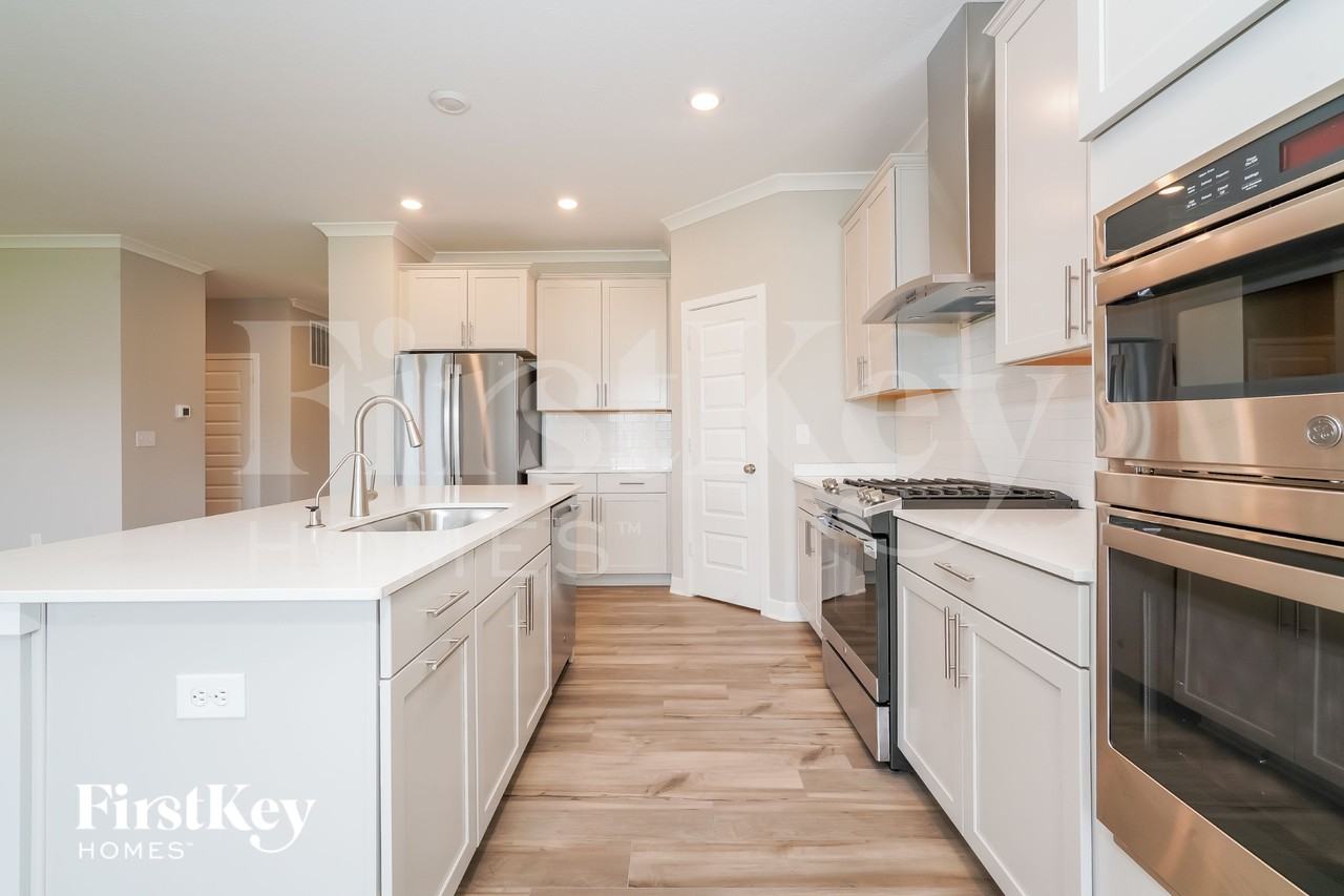 3602 Chalmers Dr - Photo 6 of 15