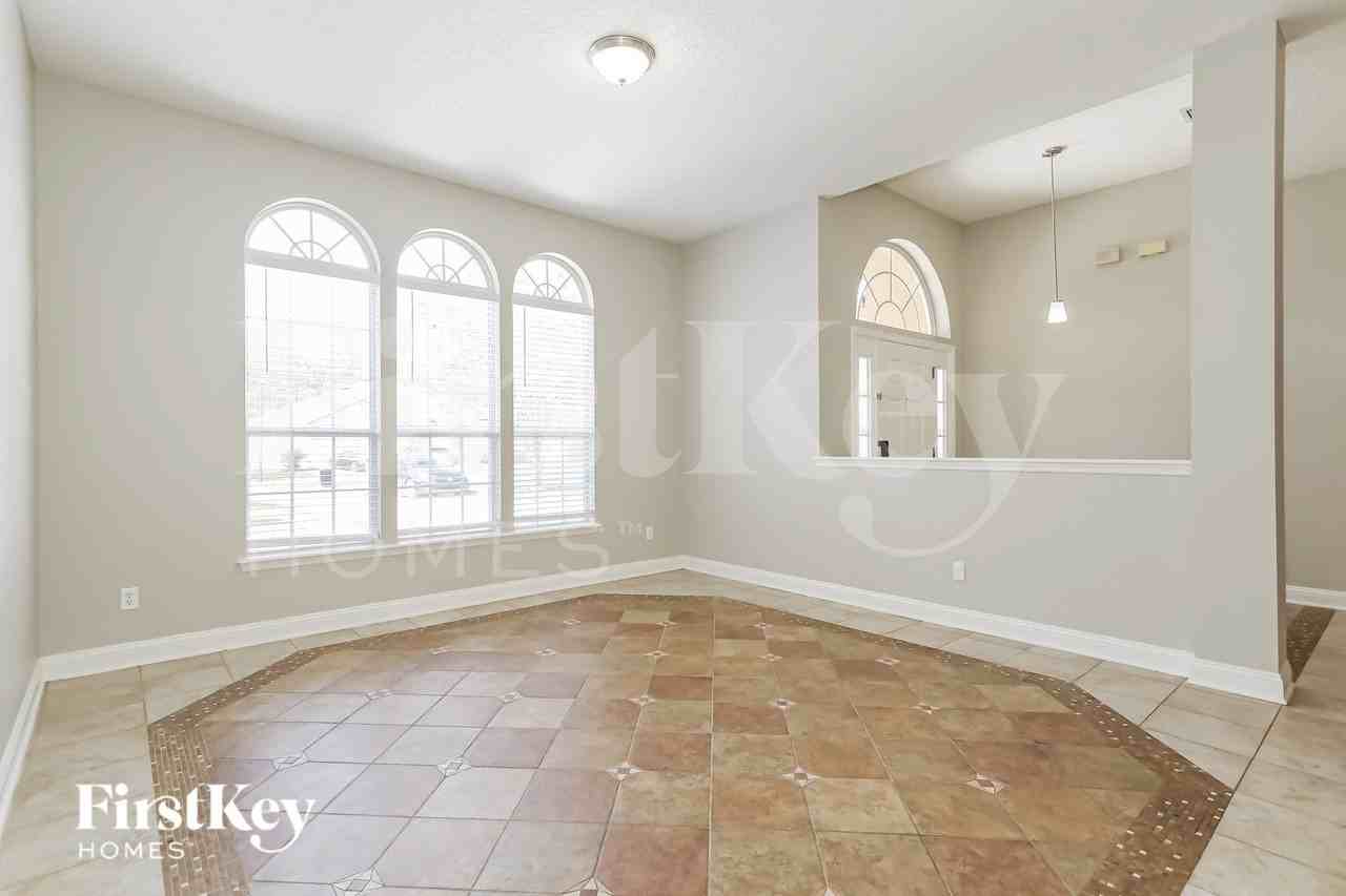 9471 Woodleigh Mill Dr - Photo 5 of 16