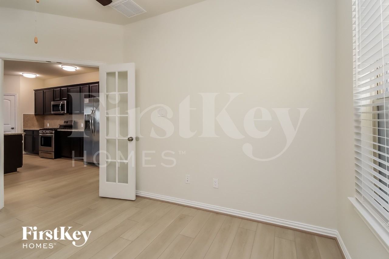 2826 Torrey Pines Dr #DO - Photo 7 of 15