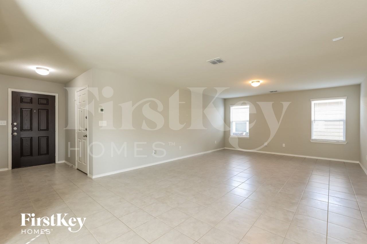 12034 Silver Lgt - Photo 3 of 15