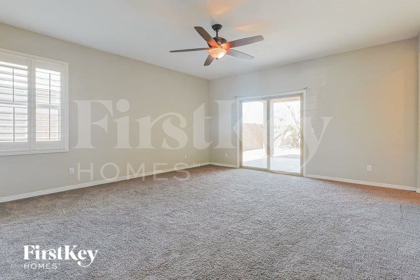 20392 N Mac Neil St - Photo 2 of 15