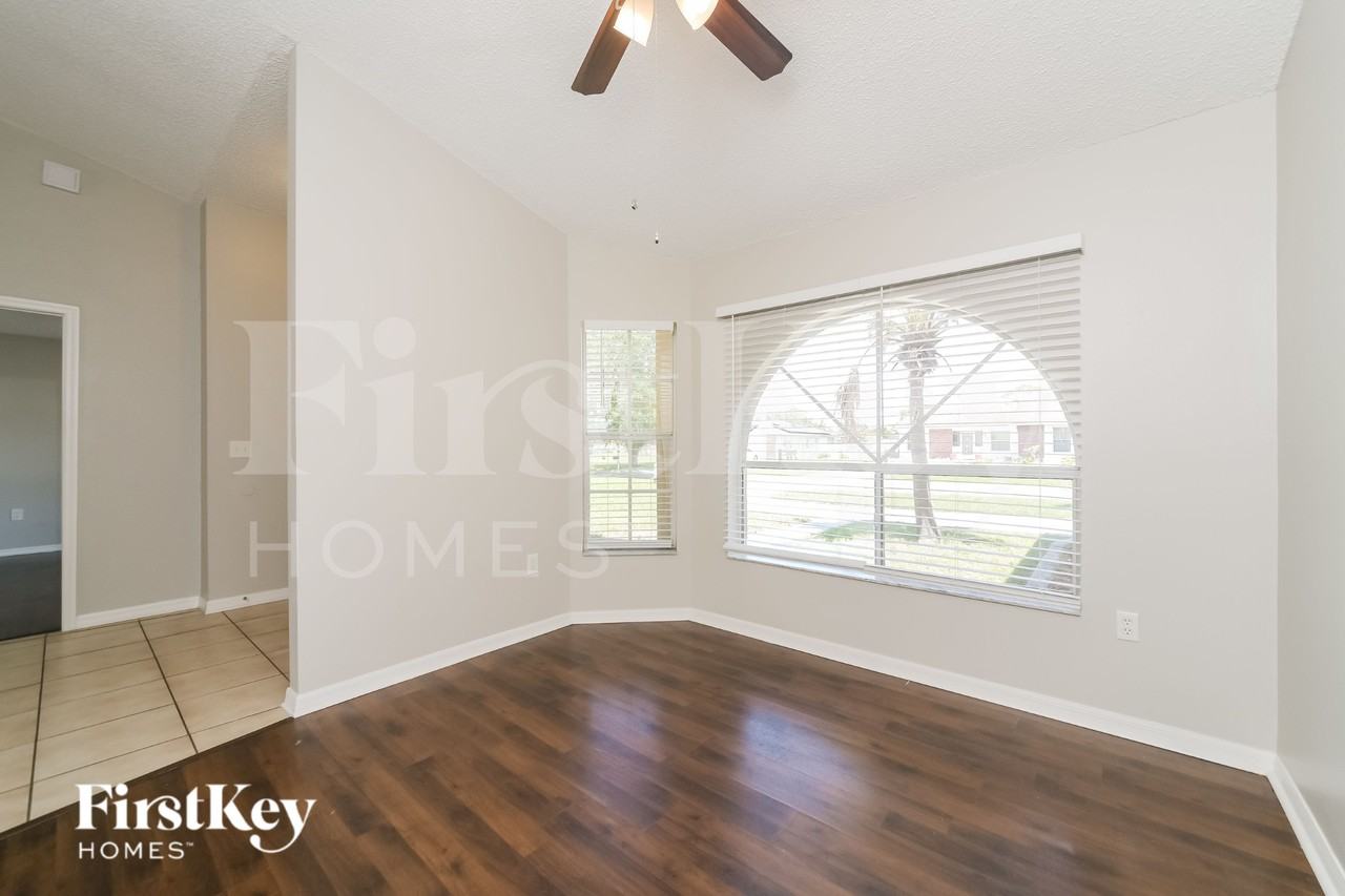 839 Mendoza Dr - Photo 5 of 20
