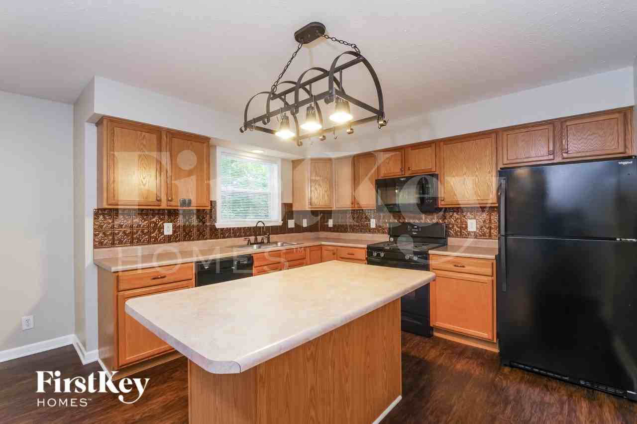 944 Breaside Ln - Photo 7 of 16