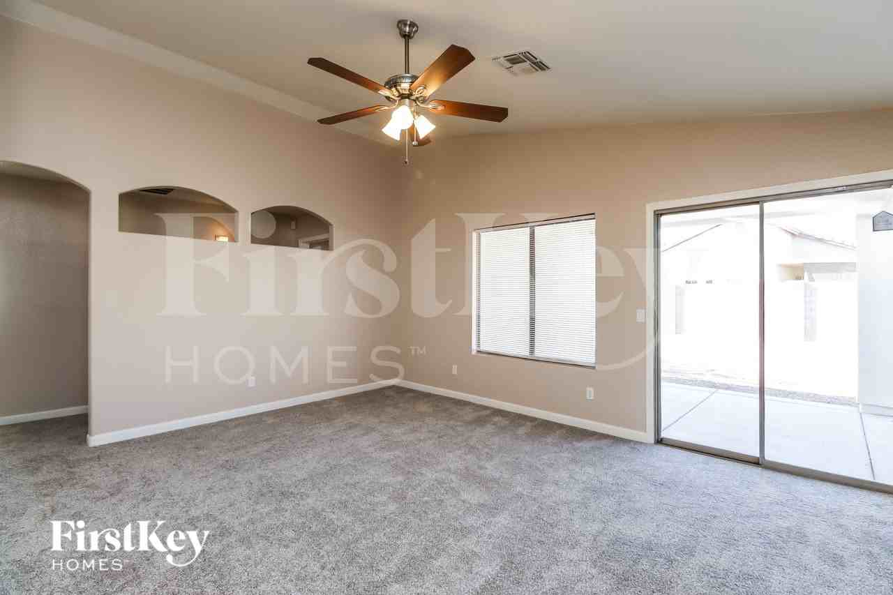 930 E Nardini St - Photo 7 of 16